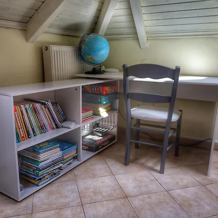 Дом отдыха Sea View Free Parking Sleeps 7